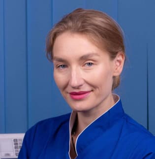 Dentist Implantologist Kiev - Elena Leshchuk